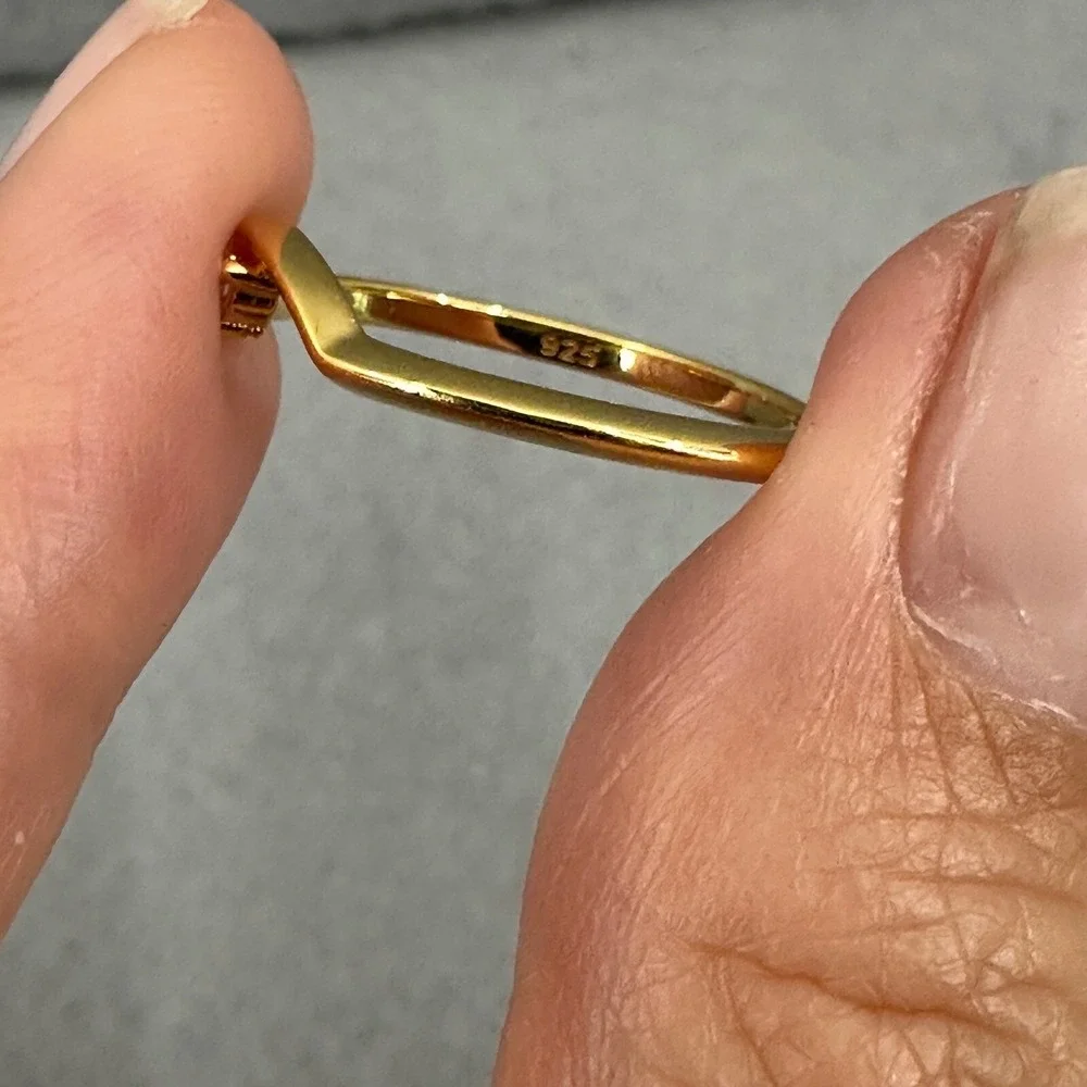 Gold over .925 silver cubic zirconiaAccent Band size 6, new‎